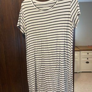 Black/White Striped Maternity Dress - L